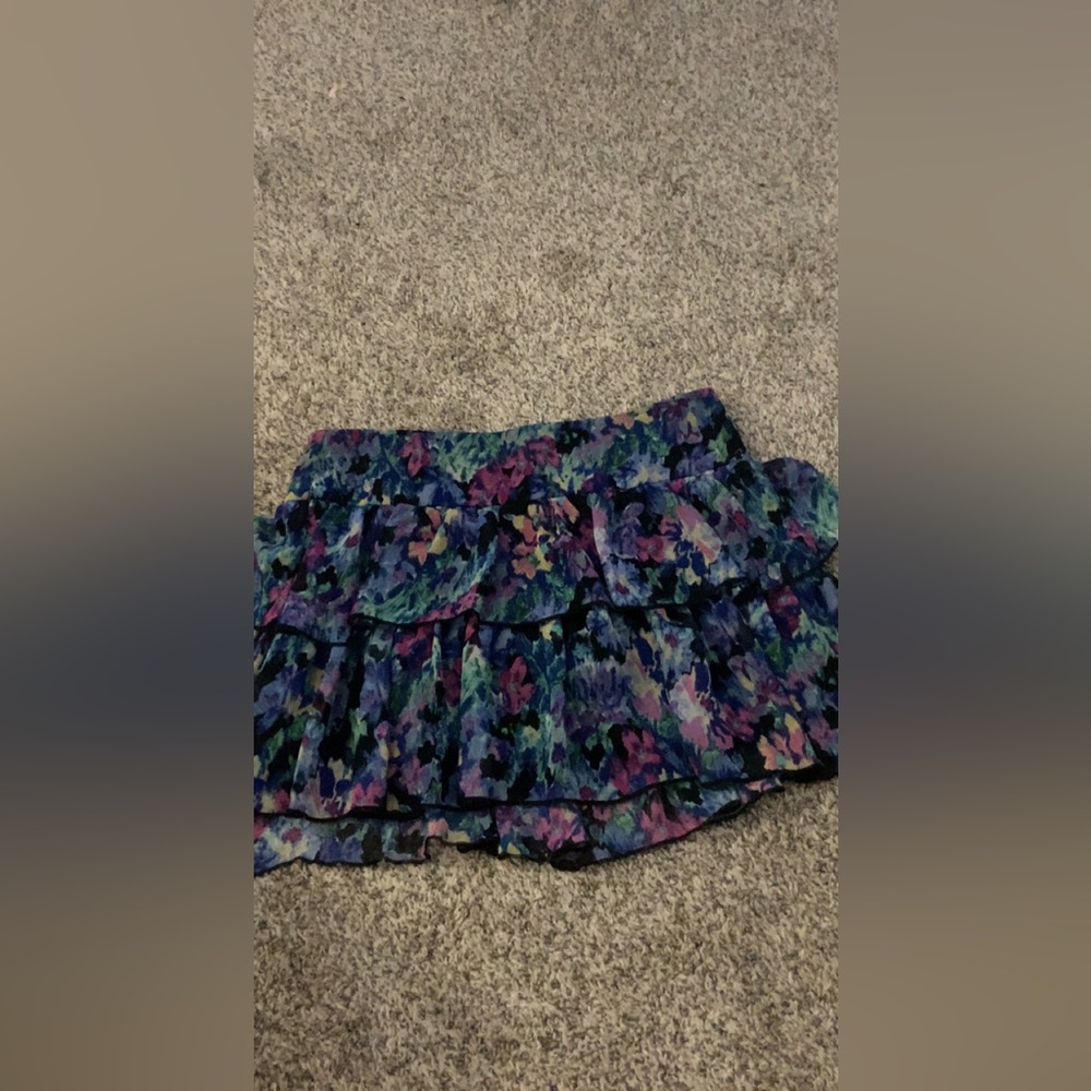 Floral ruffled skirt